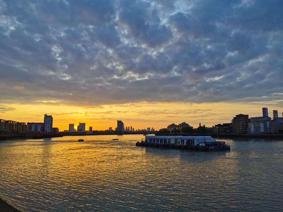 Homestay Room With Stunning Thames River View 伦敦 外观 照片