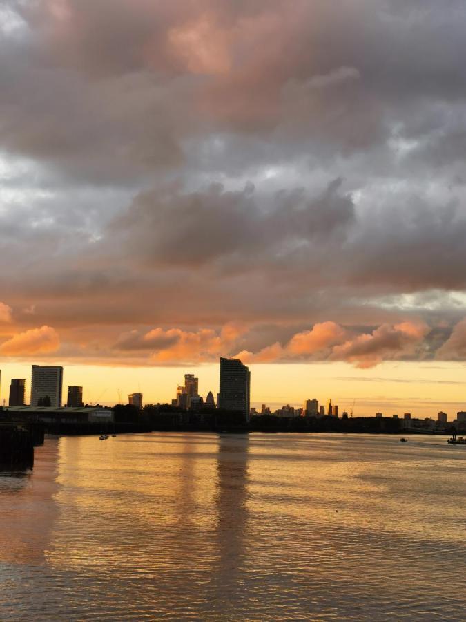 Homestay Room With Stunning Thames River View 伦敦 外观 照片